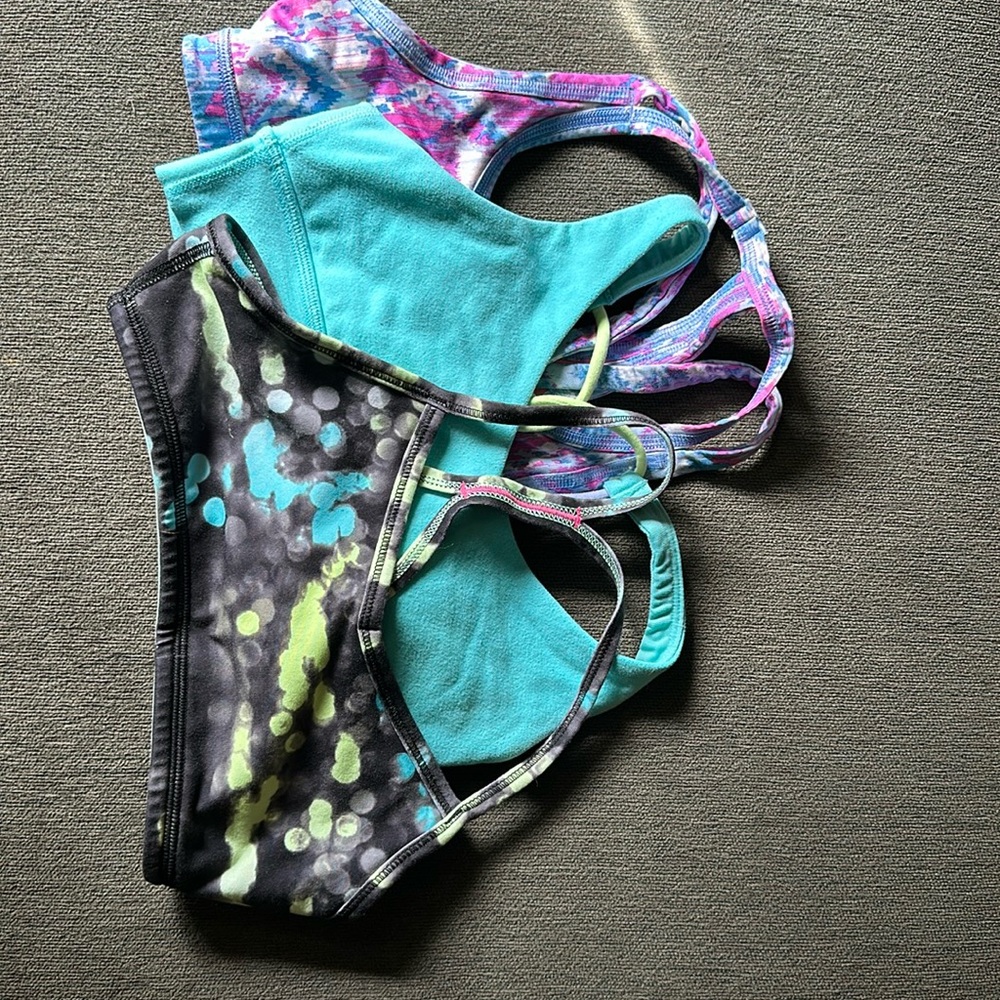 LOT of 3 girls ivivva lululemon sports bra, tank top. good condition. size 8/10